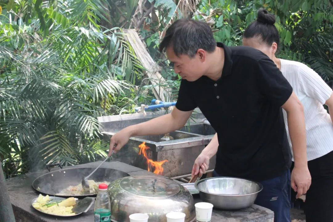 b653f0ff3e76ee82969b728844b2bdce.jpg 10.jpg